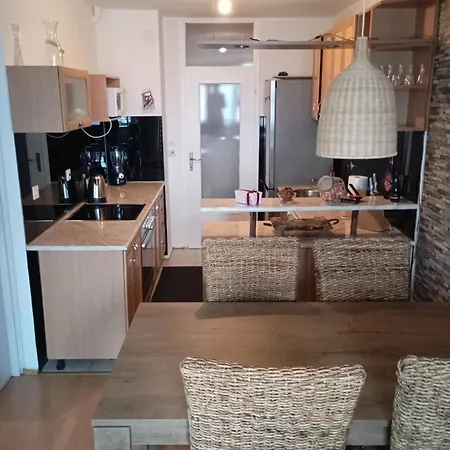 Riviera Apartment *